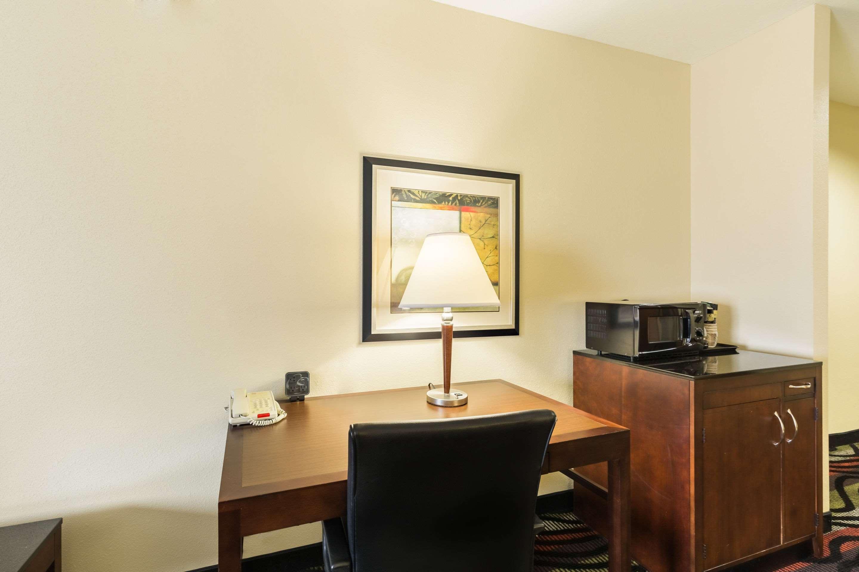 Comfort Suites Beaumont I-10 Εξωτερικό φωτογραφία