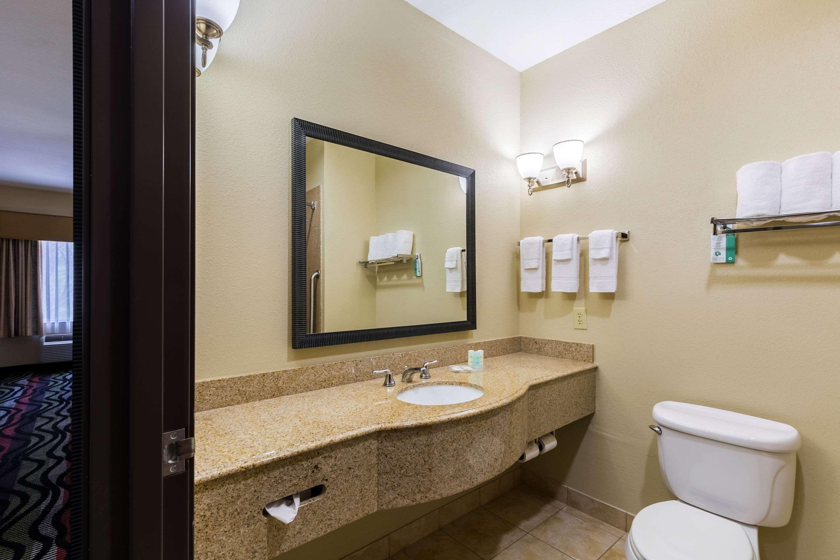 Comfort Suites Beaumont I-10 Εξωτερικό φωτογραφία
